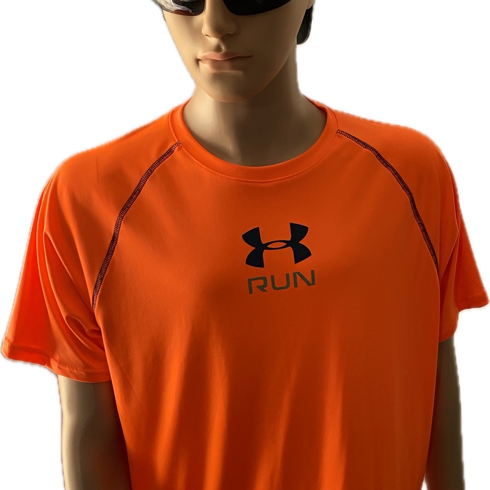 Men’s Under Armour short sleeve Orange running shirt.